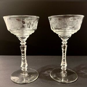 Heirloom Vintage Etched Champagne Coupe Glasses Set of 2, 1930s Floral Knop Stem